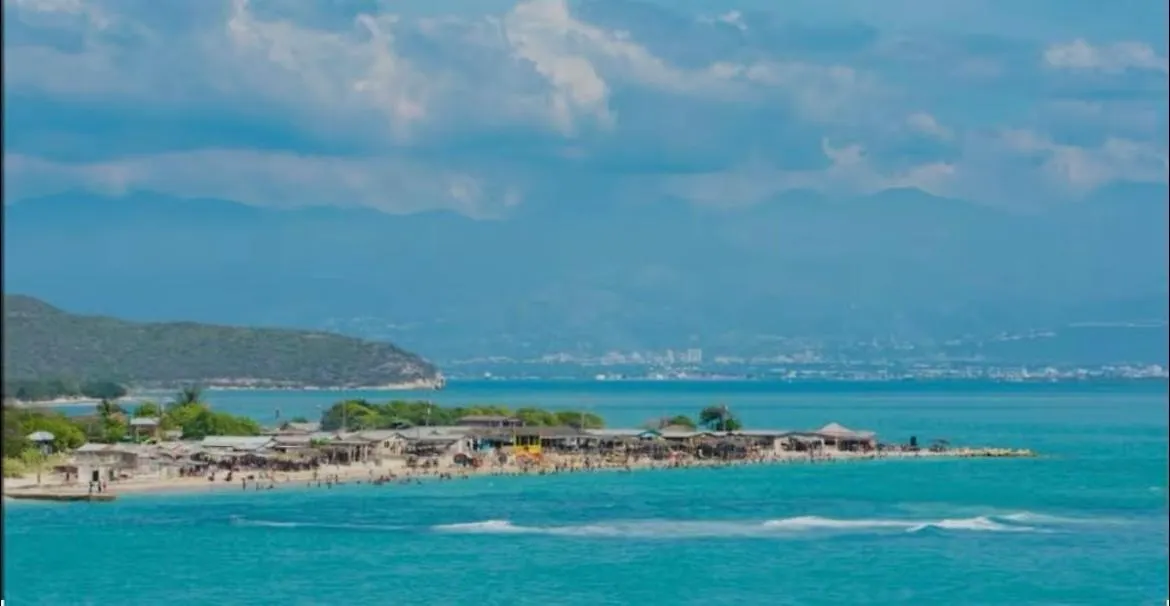 City Haven Vacation Stay Portmore Holiday home